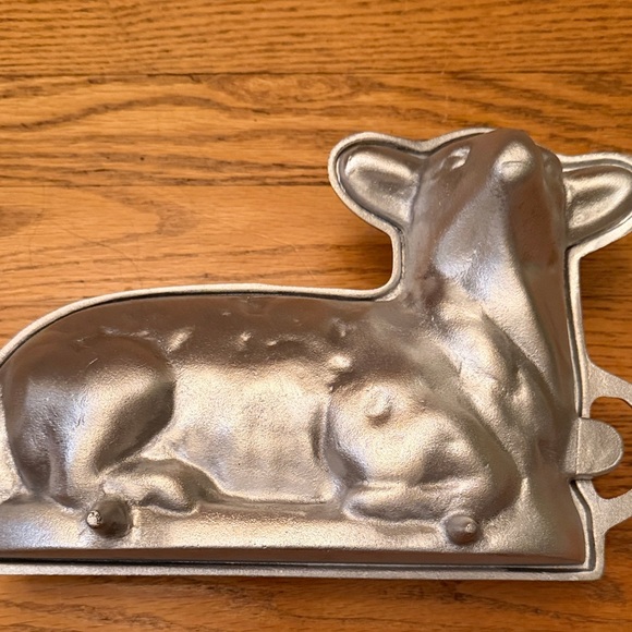 Cast Aluminum Lamb Cake Mold by Kitchen Supply USA NEW - Picture 12 of 16